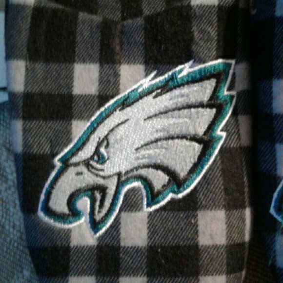 Men's Eagles  Slippers - Picture 5 of 5